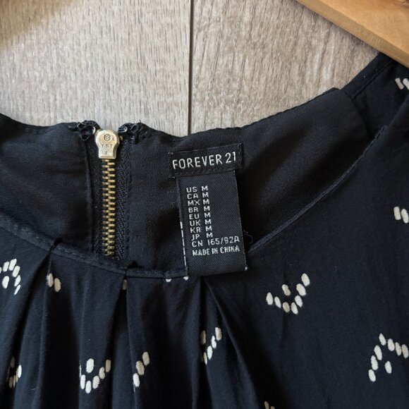 Forever 21 Geometric Print Mini Dress in Black and White Womens Medium Boho - Picture 4 of 15